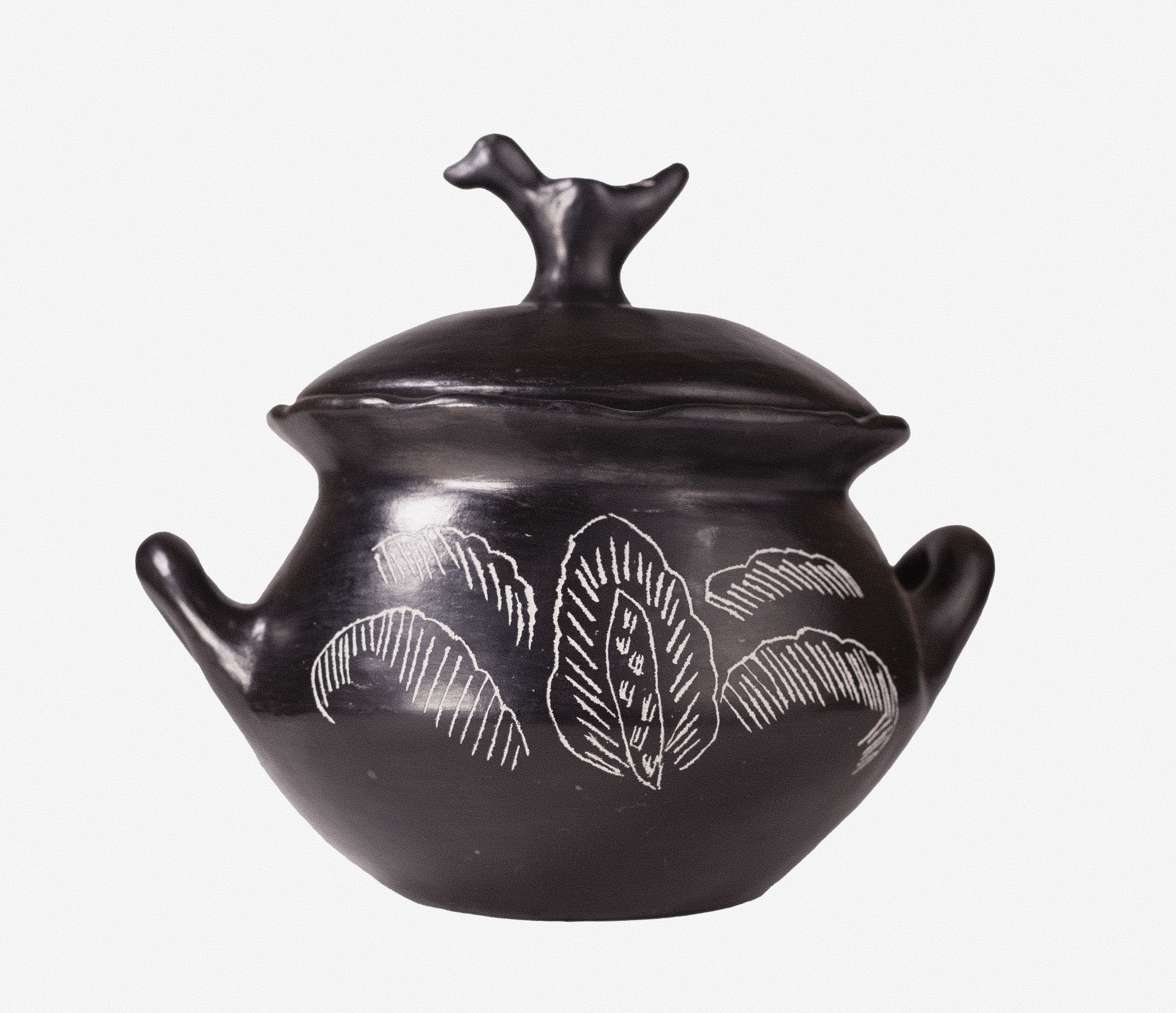 Olla de cerámica negra con flor